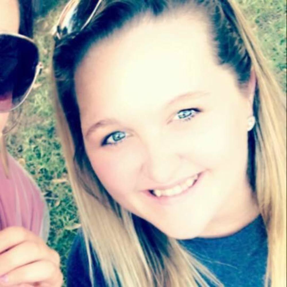 Meet your Posher, Kayla